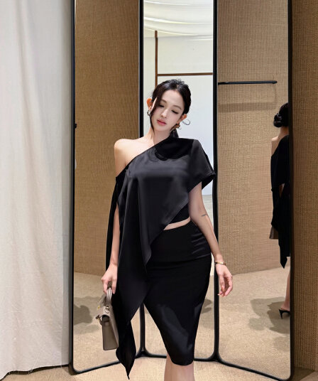 실사 여름 레트로 섹시함 비대칭 비스듬한 어깨 블라우스 맨위 튜브탑 타이트 스커트 트임 반신 치마 세트 여성