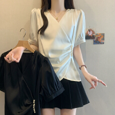 批发实拍大码女装2026夏季胖MM<b class='q'>韩版</b>简约钉珠V领衬衫正肩遮肚显瘦上衣