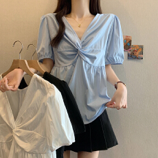 批发<b class='q'>实拍</b>大码女装法式v领短袖小衫夏季微胖mm设计感泡泡袖<b class='q'>衬衫</b>上衣