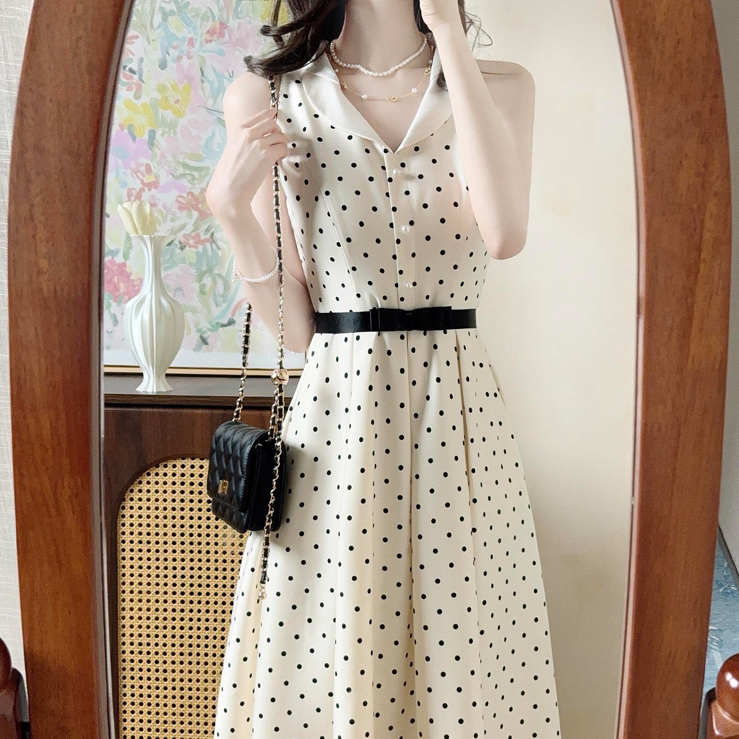 프랑스식 품격 화이트 폴로 칼라 도트 무늬 드레스 아이들 여름 2026 새로운 고급 센스 허리 수축 슬림해 보이는 롱 스커트