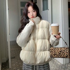 批发褶皱<b class='q'>马甲</b>新款羽绒服女外套女2026冬季设计感小众独肩外套棉服棉衣