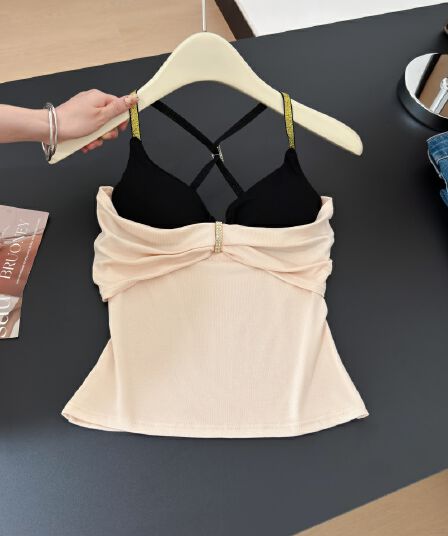 실사 정가 디자인 센스 섹시함 훈련 장식 페이크 레이어드 캐미솔 몸매 가꾸기 아름다움 뒤쪽에 의류 포함 가슴 패드
