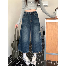 批发新款蓝色牛仔八分中裤女水洗破洞脚口磨边直筒宽松阔腿<b class='q'>九分裤</b>子