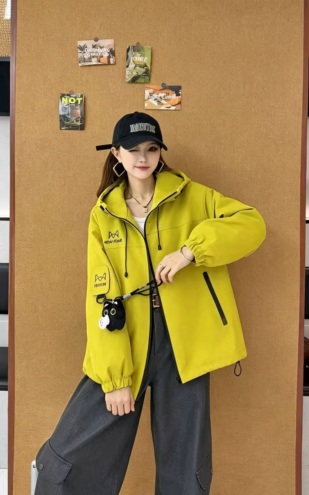 BY35982# 新款韩版宽松休闲百搭连帽夹棉冲锋衣外套女夹克上衣  服裝批發女裝批發服飾貨源
