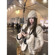 批发冬季新款公主风加绒气质两面穿毛毛外套+短裙两件套