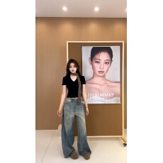 批发夏季新款气质时尚v领飘带短袖t恤+阔腿<b class='q'>牛仔</b>裤两件套