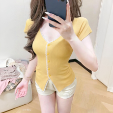 批发v领蕾丝拼接<b class='q'>短袖</b>针织衫女夏季收腰显瘦法式别致绝美漂亮上衣