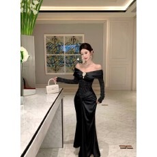 批发实拍 实价 高级感一字肩晚<b class='q'>礼服</b>蕾丝拼接晚<b class='q'>礼服</b>连衣裙