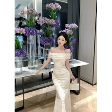 批发实拍 实价 高级感蕾丝<b class='q'>一字肩</b>连衣裙鱼尾裙