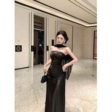 批发实拍 实高级感黑色<b class='q'>抹胸</b>礼服<b class='q'>连衣裙</b>十披肩两件套