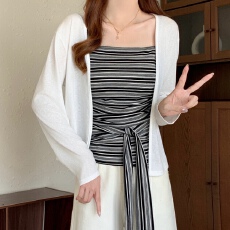 批发实拍大码女装休闲不规则绑带条纹吊带背心防晒衣开衫两件套