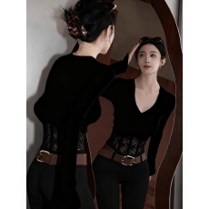 批发大码v领微透修身T恤打底衫加绒新款女辣妹风秋冬巨好看长袖上衣