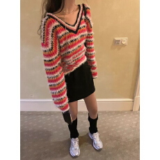 批发韩国<b class='q'>东大门</b><b class='q'>代购</b>秋冬新款彩虹条纹V领流苏保暖加厚毛衣针织衫