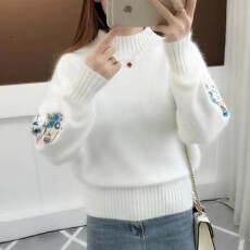 批发圆领套头刺绣针织衫女<b class='q'>韩版</b>秋新款袖子绣花长袖内搭宽松毛衣