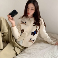 批发童趣小狗毛巾绣针织<b class='q'>开衫</b>女秋冬复古简约松弛感韩系上衣