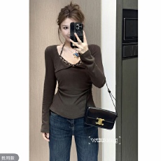 批发大码秋<b class='q'>冬</b>设计感假两件加绒保暖挂脖针织衫