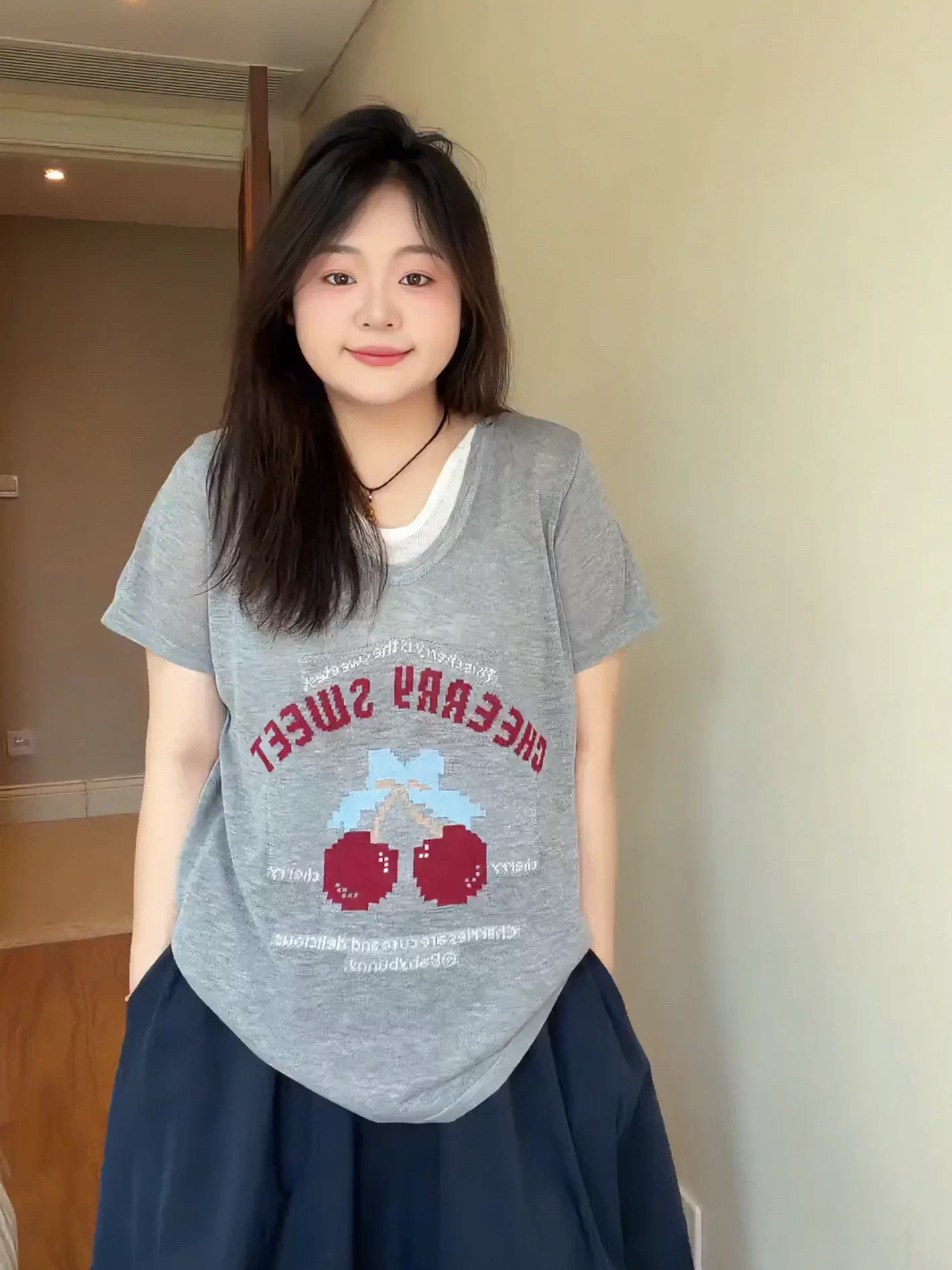 빅 사이즈 회색 페이크 레이어드 반팔 티셔츠 여성 여름 지방 mm 표지 배 슬림해 보이는 루즈핏 느긋한 바람 맨위