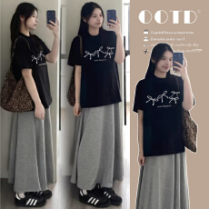 批发<b class='q'>孕妇</b><b class='q'>套装</b>2026夏季新款慵懒松弛纯棉宽松T恤+莫代尔无托腹长裙子