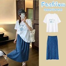 批发夏季新款<b class='q'>孕妇</b><b class='q'>套装</b>纯棉印花短袖上衣+无托腹碎花减龄后开衩半身裙