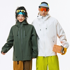 批发2026春秋<b class='q'>户外</b>登山服男女款冲锋衣情侣山系防水防风连帽单冲夹克