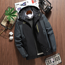 批发2026新款户外冲锋衣大码登山服男女同款外套防风防水夹克运动外套