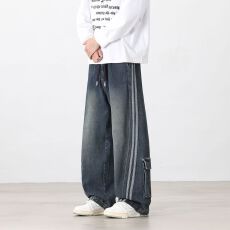 批发跨境潮流2026秋季新款美式水洗侧边条纹男弯刀牛仔裤痞帅大码宽松