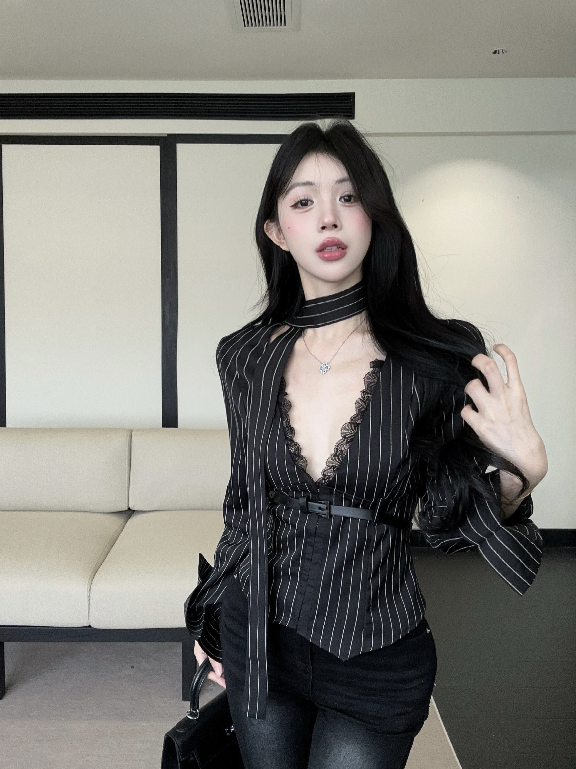 실사 정가 스트라이프 V넥 레이스 조각 허리 수축 셔츠 경기 허리 둘레 목도리 벨트