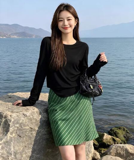 익스트림 제인 바람 품격 슬림해 보이는 자외선 차단 맨위 녹색 스트라이프 반 스커트 여성 의류 2026 여름 새로운 자이언트 잘 생긴 세트