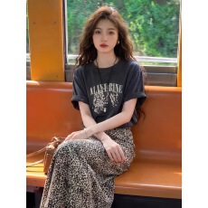 批发韩系一整套ootd穿搭初<b class='q'>夏</b>独特漂亮巨好看灰色上衣半身裙两件套装女
