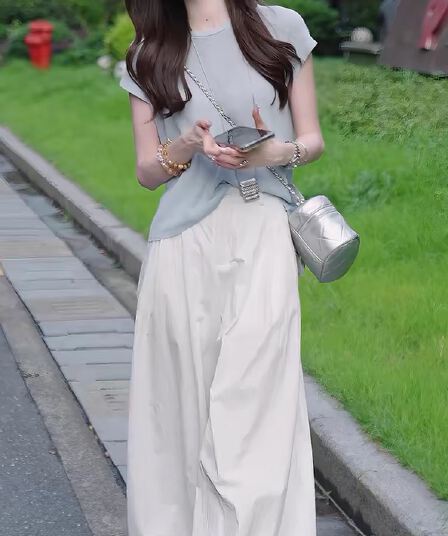 2026 여름 폭발 투피스 세트 한 부서 작은 대중 느슨함 센스 이후 트임 맨위 랜턴 와이드 레그 팬츠 슬림해 보이는 세트