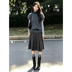 批发高智感穿搭千金风miu系灰色针织马甲<b class='q'>百褶</b>裙秋季轻熟伯克利高知女
