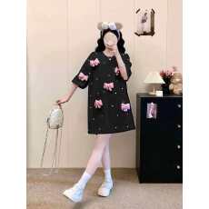 批发实拍～2026新款<b class='q'>大码</b>女装中长款蝴蝶结重工短袖时尚T恤宽松大衫