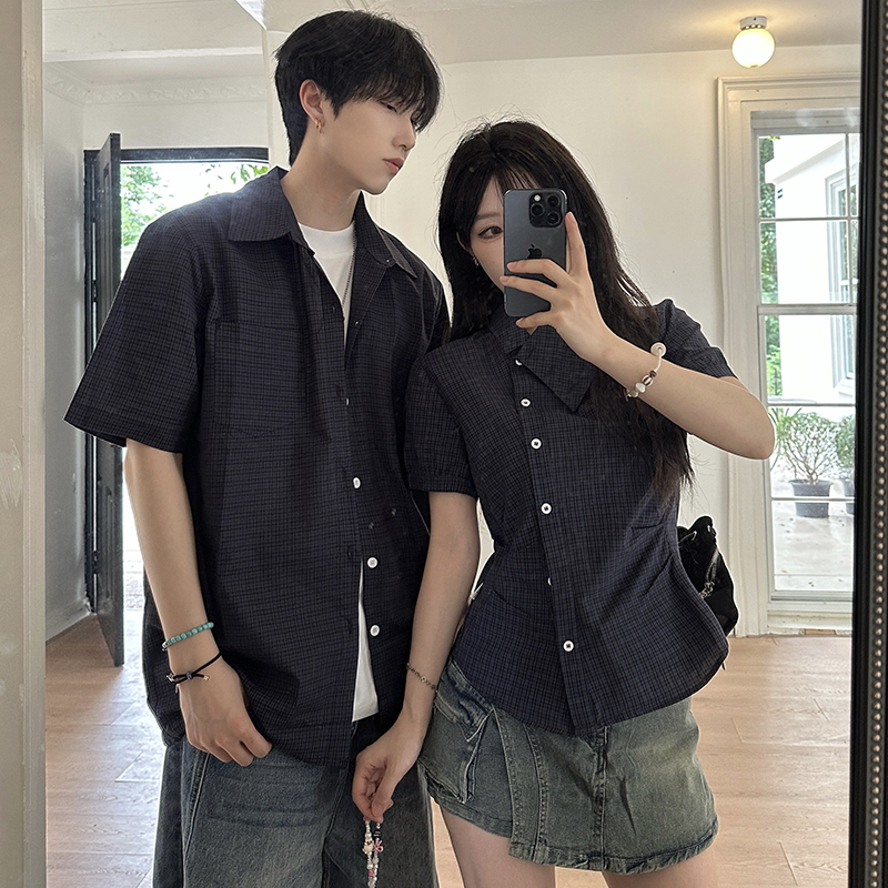 2026 여름 새로운 비스듬한 칼라 체크무늬 셔츠 남녀 커플 셔츠 반팔