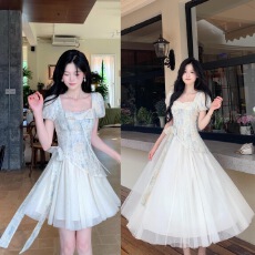 批发8263#有实拍 清甜一夏设计感拼接假两件甜美蝴蝶结收腰蓬蓬连衣裙