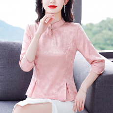 批发妈妈秋装2026新款中袖小衫<b class='q'>中老年</b>女装花衬衫初秋秋季上<b class='q'>衣服</b>衬衣