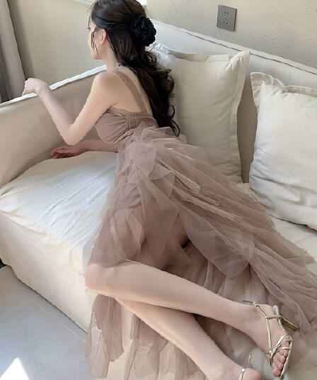 실사 생일 예복 프랑스식 고급 센스 빛 럭셔리 퍼프 스커트 섹시함 깊은 V 넥 망사 끌기 꼬리 슬립 드레스