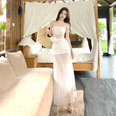 批发实拍法式超仙度假风性感透视网纱花朵抹胸连衣裙设计感修身气质裙