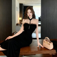 批发实拍毛毛吊带挂脖<b class='q'>连衣裙</b>冬名媛纯欲性感包臀小妈裙礼服加绒内搭裙