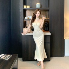 批发实拍毛毛吊带挂脖<b class='q'>连衣裙</b>冬名媛纯欲性感包臀小妈裙礼服加绒内搭裙