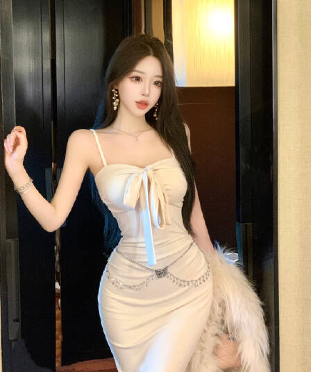 실사 달콤함 핫걸 순수한 욕망 바람 슈퍼 잘 생긴 리본 인사이드 가져 가라. 플리스 외국 가스 다용도 드레스 복장 허리 사슬