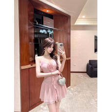 批发实拍清纯温柔风玫瑰花朵挂脖<b class='q'>连衣裙</b>夏法式超仙飘带皱褶<b class='q'>荷叶边</b>短裙