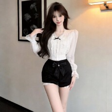 批发实拍法式蕾丝边V领长袖衬衣女蝴蝶结丝绒高腰短<b class='q'>裤</b>纯欲辣妹两件套