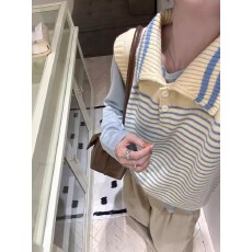 批发<b class='q'>秋</b>冬新款韩版时尚百搭翻领条纹马甲女宽松显瘦上衣叠穿蓝色针织衫