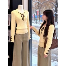 批发独特超好看气质V领修身针织衫<b class='q'>女装</b>爆款2026春季新款内搭打底上衣