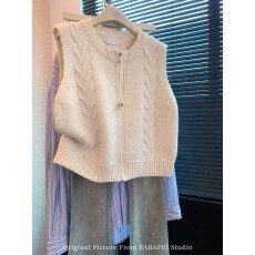 批发韩系慵懒软糯针织马甲女春款2026外搭小个子短款拉链<b class='q'>毛衣</b><b class='q'>背心</b>外穿