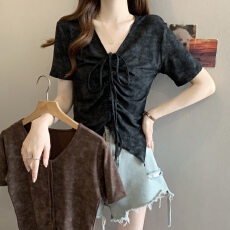 批发实拍胖MM<b class='q'>大码</b>女装2026夏季新款设计感V领系带收腰短袖T恤修身上衣