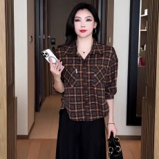 批发2026早春新款长袖女上衣气质穿搭宽松显瘦格子小个子衬衫