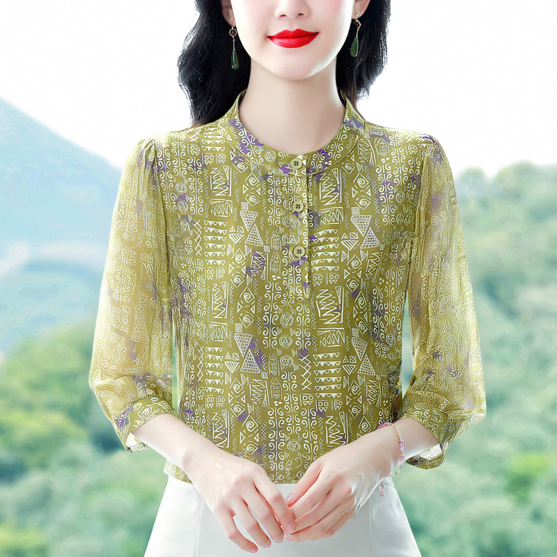 고급 프린트 7부 소매 여성 셔츠 여름 2026 새로운 엄마 외국 가스 연령 감소 작은 셔츠 루즈핏 표지 배 맨위
