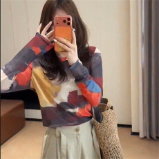 2026年春季新款显瘦复古印花长袖透气打底扎染上衣时尚女