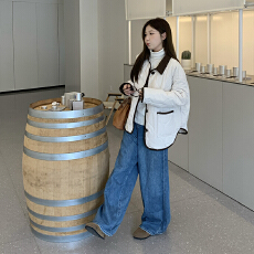 批发实拍 大码棉服女<b class='q'>加肥</b><b class='q'>加大</b>新款撞色翻领宽松夹棉保暖外套